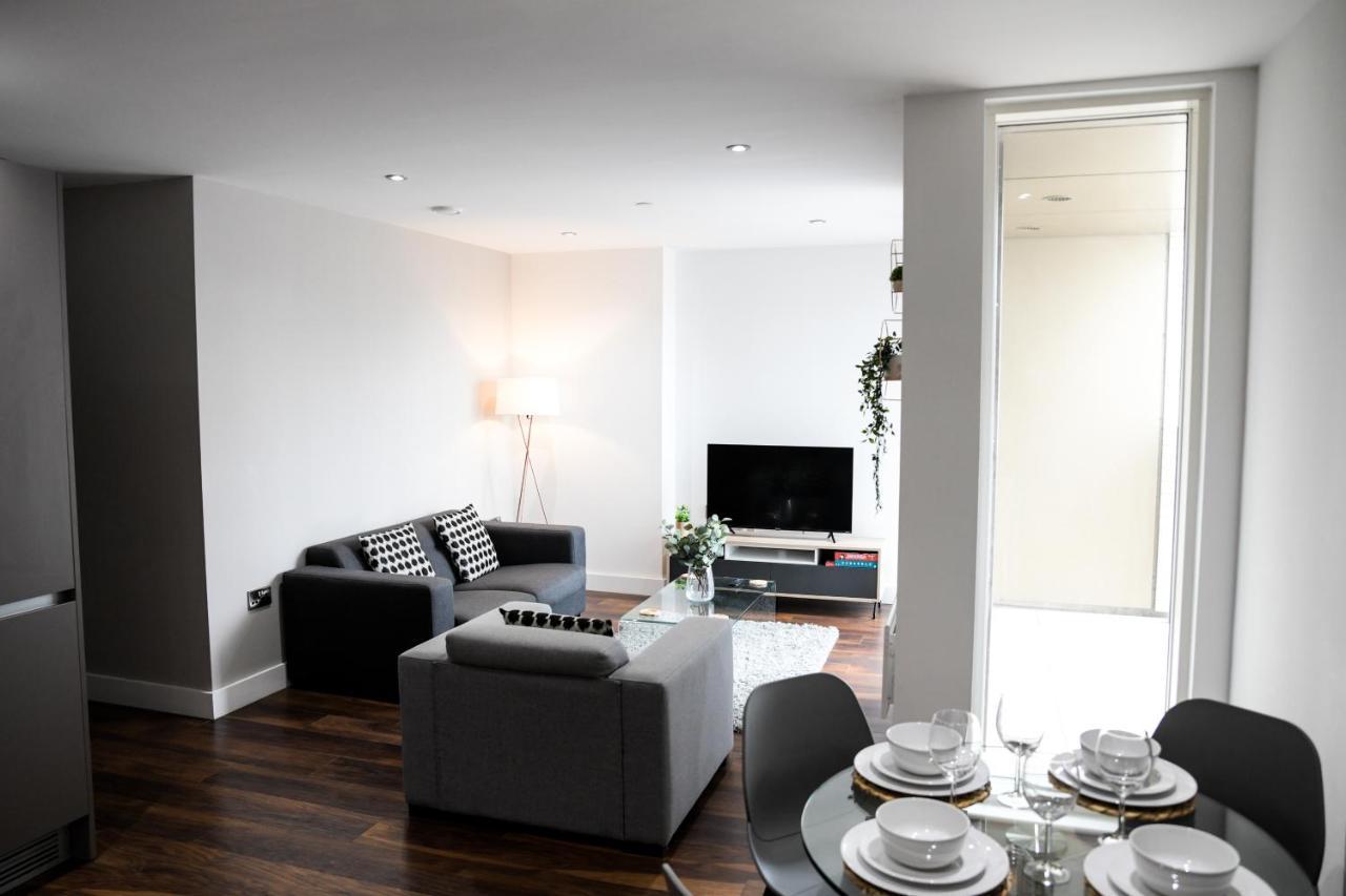 Onpoint Apartments - Spacious 2 Bedroom Apt - City Centre With Balcony Manchester Exterior photo
