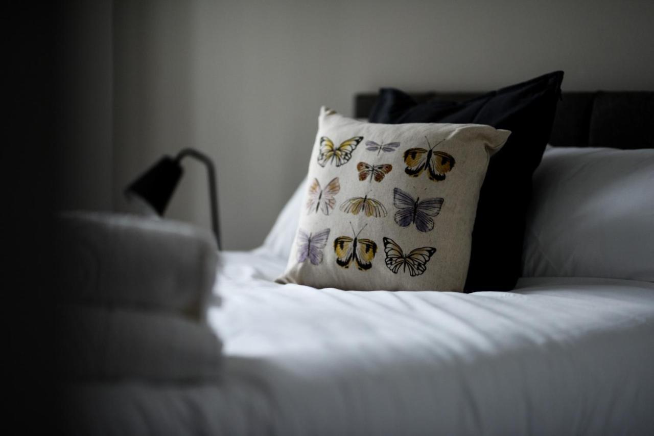 Onpoint Apartments - Spacious 2 Bedroom Apt - City Centre With Balcony Manchester Exterior photo